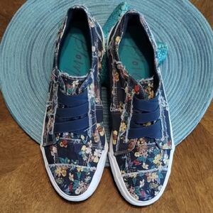 Blowfish Malibu Women's 10.5 Blue Floral Slip-On Sneakers